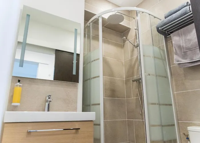 La Mad Experience * Vernon